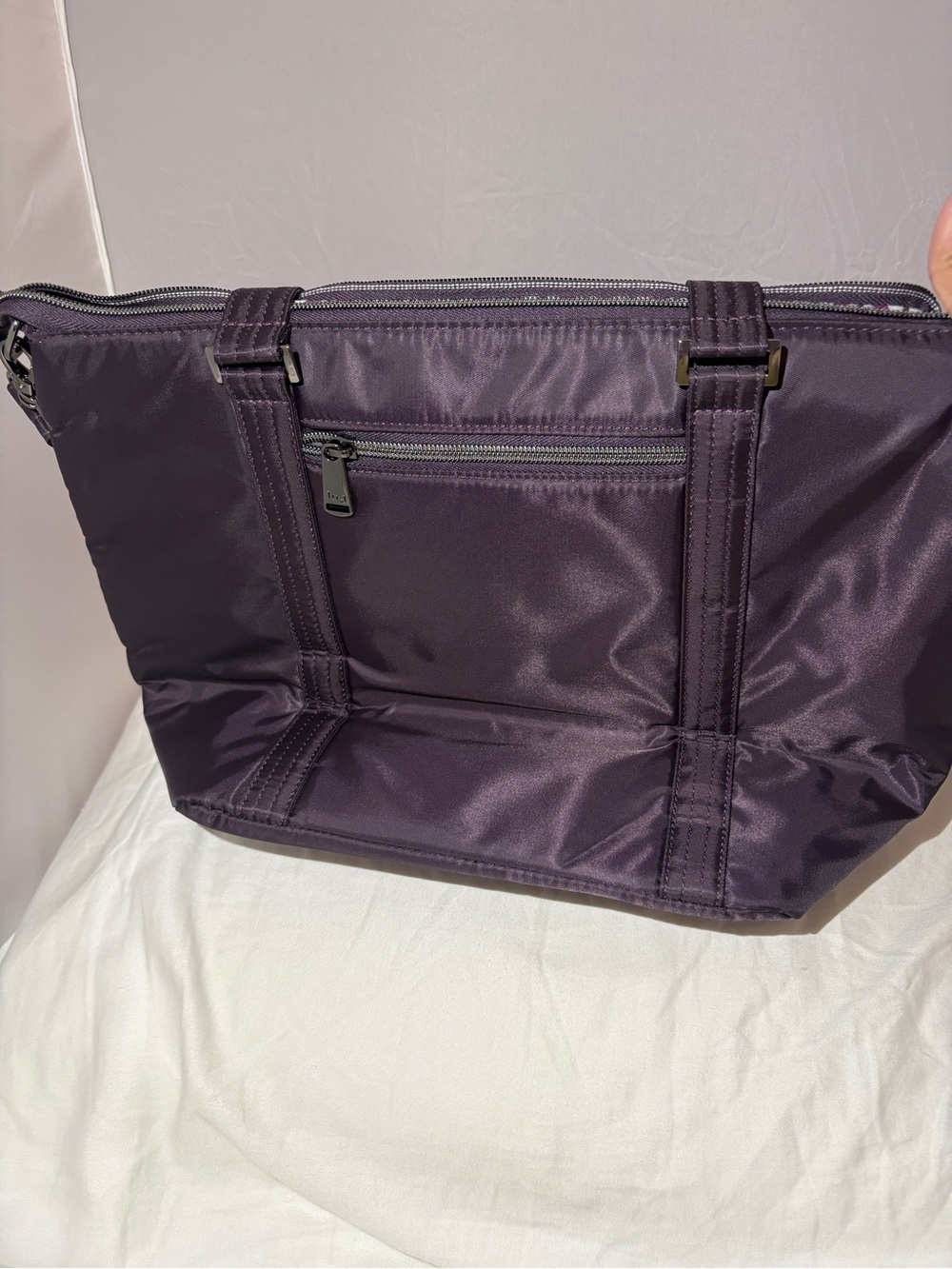 Lug Catamaran Tote - Plum - Picture 2 of 5